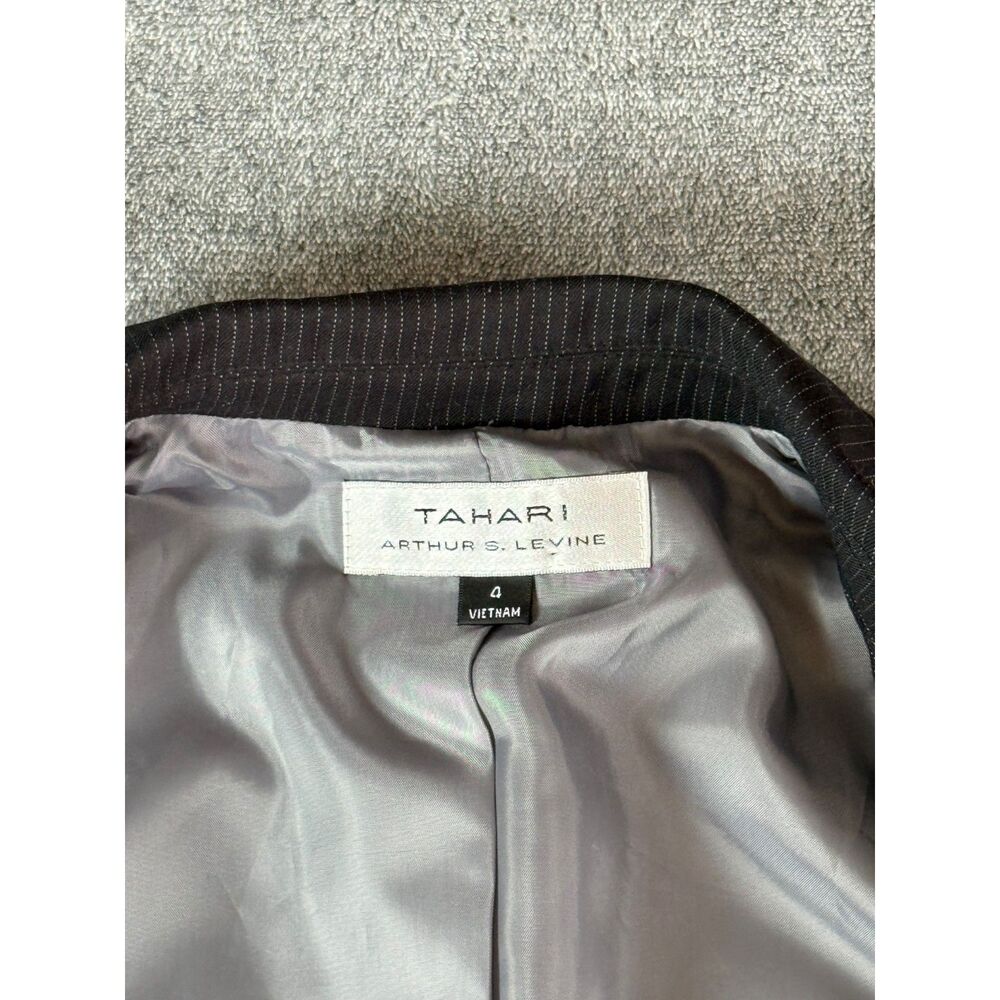 Tahari Arthur S Levine Black Pinstripe Tailored Career Blazer Jacket Size 4 - Picture 7 of 10